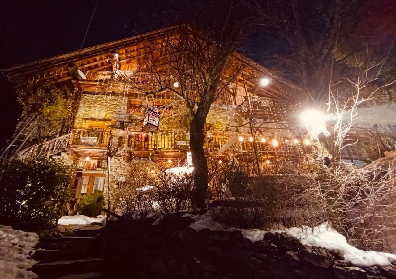 Bed and Breakfast La Ferme D'Angele Бур-Сен-Морис Екстер'єр фото
