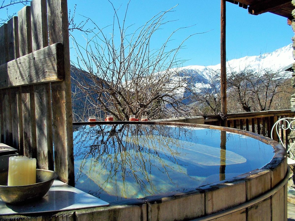 Bed and Breakfast La Ferme D'Angele Бур-Сен-Морис Екстер'єр фото